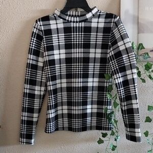 Women's Mock Neck Black & White Plaid Houndstooth Long Sleeve Top - Small